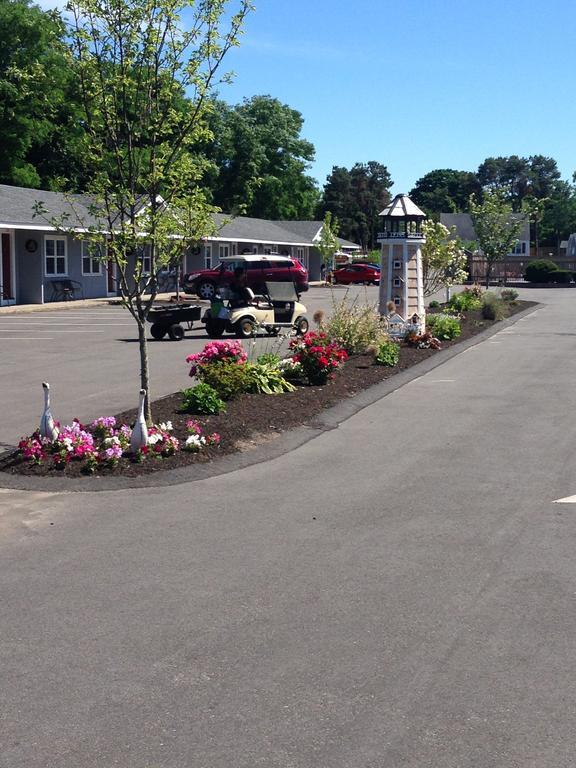 Windrift Motel เวสต์ ยาร์มัธ ภายนอก รูปภาพ