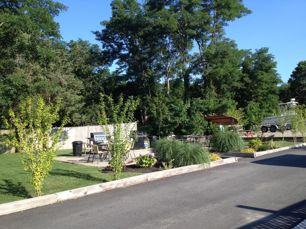 Windrift Motel เวสต์ ยาร์มัธ ภายนอก รูปภาพ
