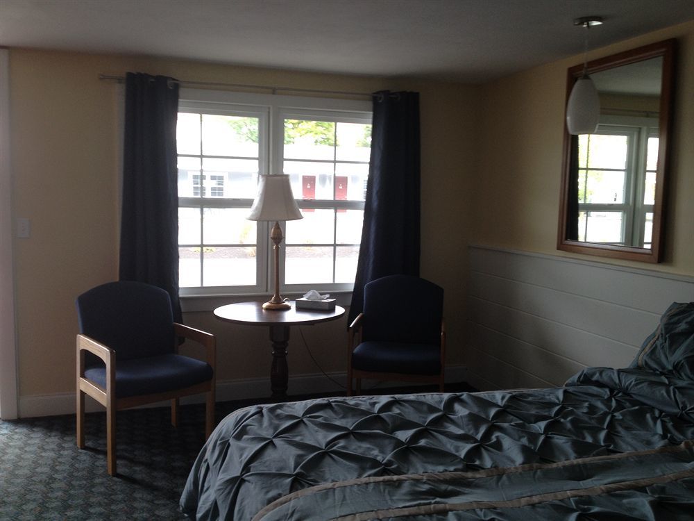 Windrift Motel เวสต์ ยาร์มัธ ภายนอก รูปภาพ